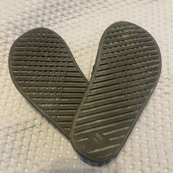 ADIDAS kids unisex slides size 11K - Picture 5 of 8